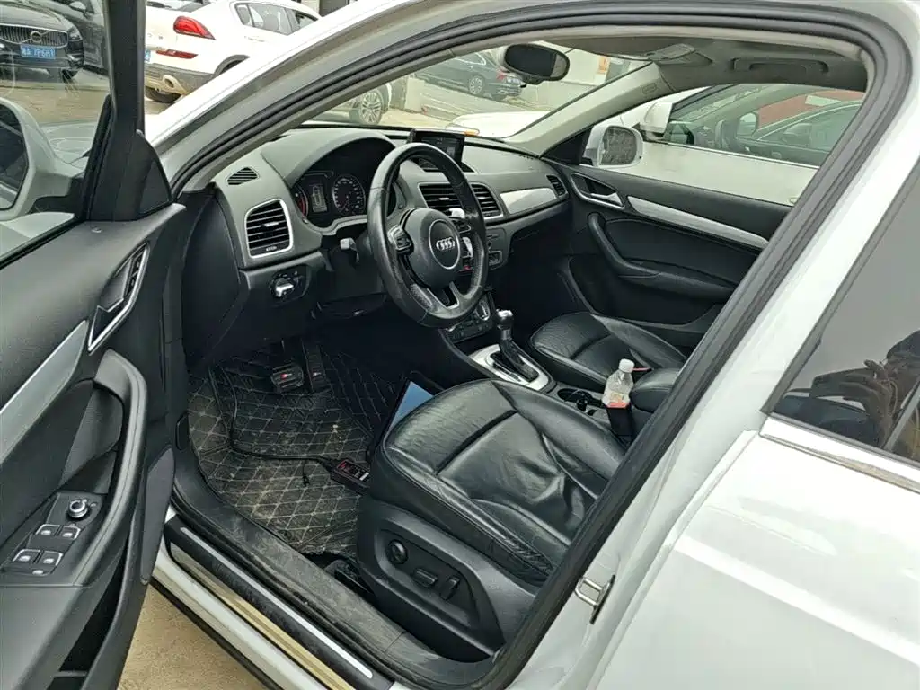 Audi Q3 2015 35 TFSI Millionth Anniversary Comfort фото 15
