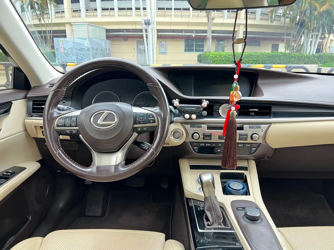 Lexus ES 2015 200 Comfort Edition фото 8