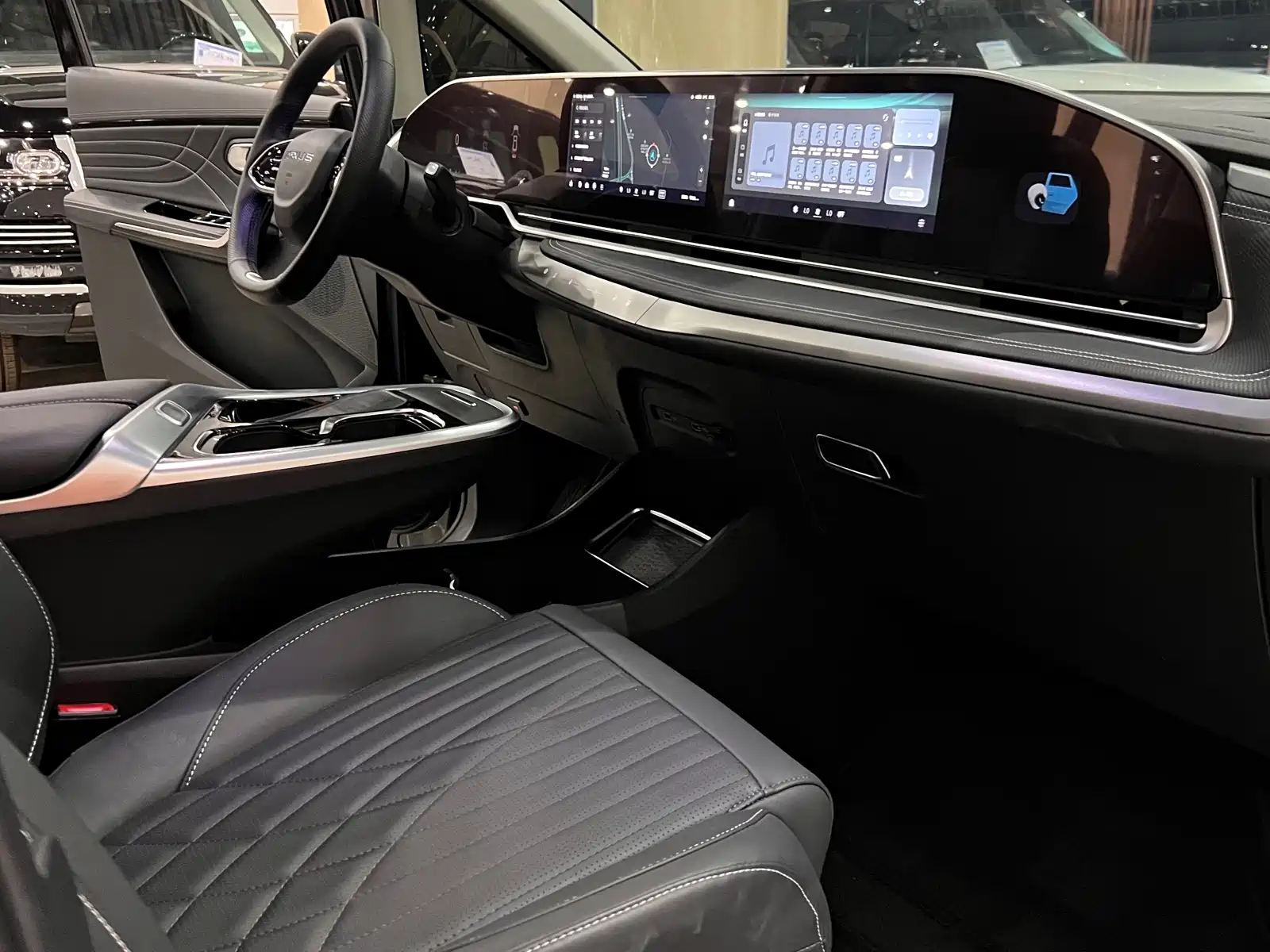 Фото 22 - Maxus Maxus G90