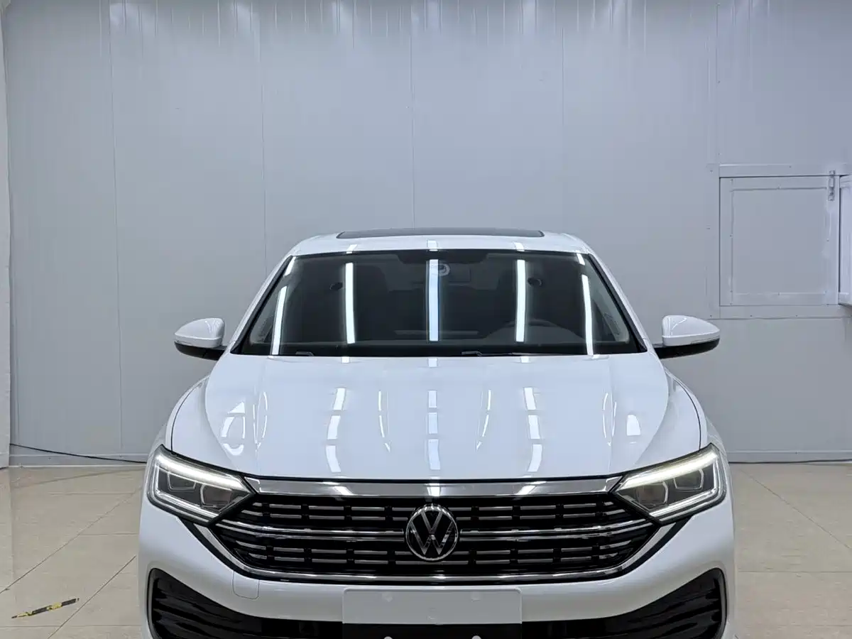 Volkswagen Sagitar 2023 280TSI DSG Surpass Plus Edition фото 2