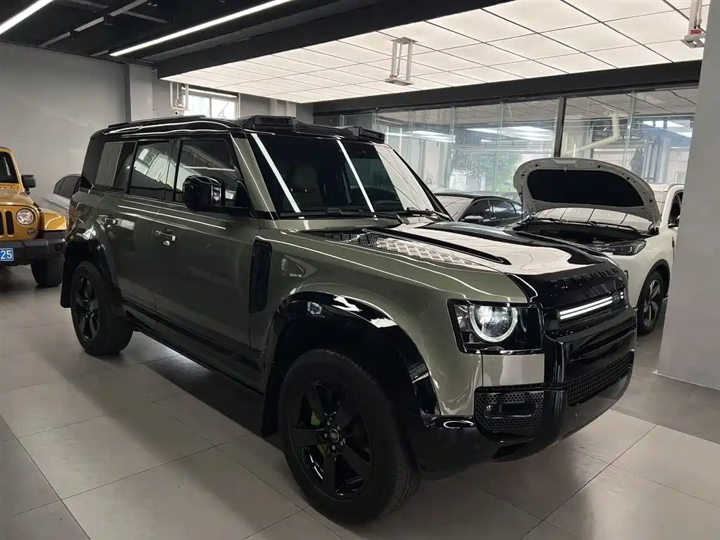 Land Rover Defender 2024 110 3.0T P400 X-DYNAMIC HSE фото 3