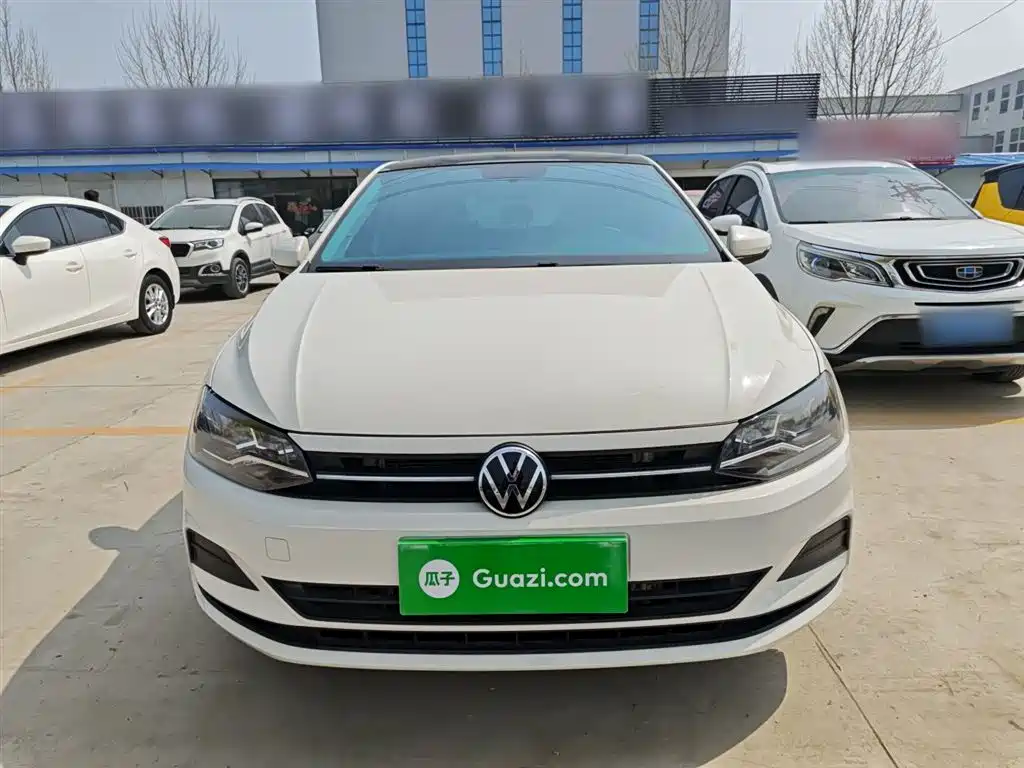 Volkswagen Polo 2021 Plus 1.5L Automatic Panorama Enjoyment Edition фото 3
