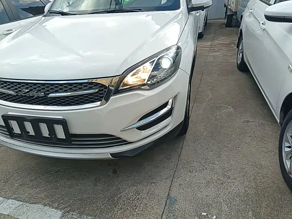 Zotye Damai X5 2016 2016 1.5T Manual Elite 7-Seater (China IV)