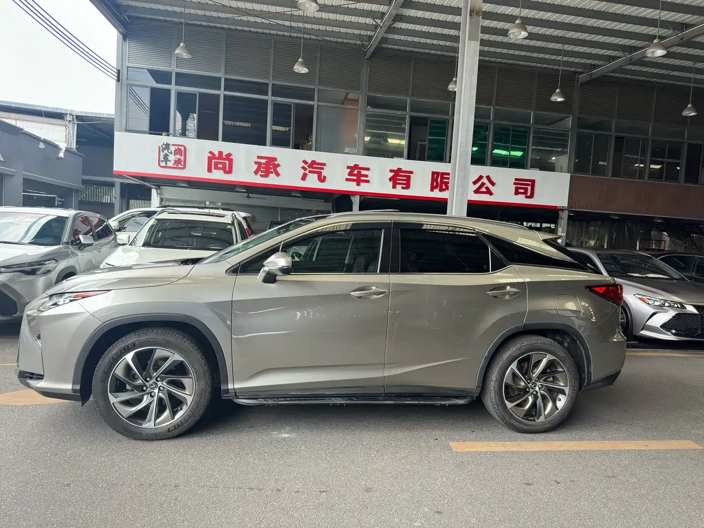 Lexus RX 2016 300 4WD Elegance Edition (China V) фото 3