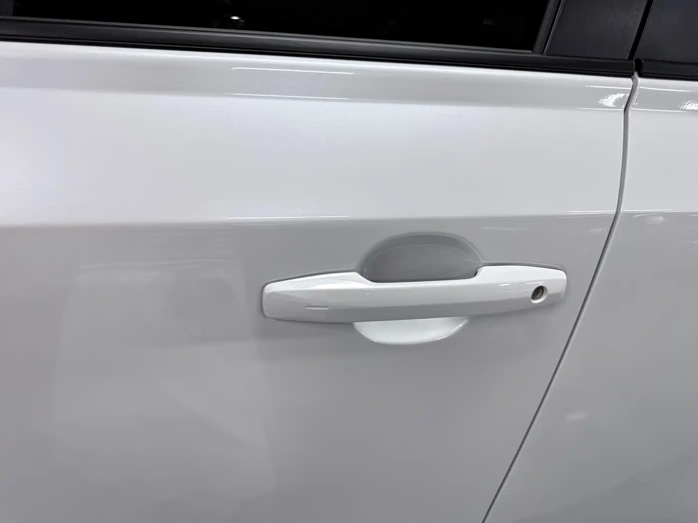 Toyota RAV4 Rongfang 2026 Model Dual Hybrid 2.5L Base фото 7