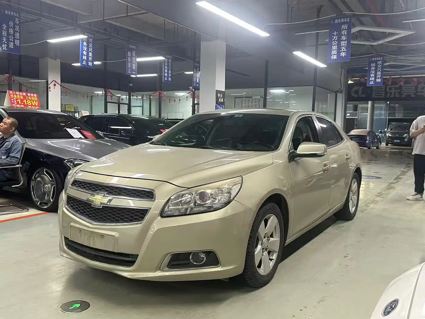 Chevrolet Malibu 2012 2.0L Automatic Comfort Edition фото 12