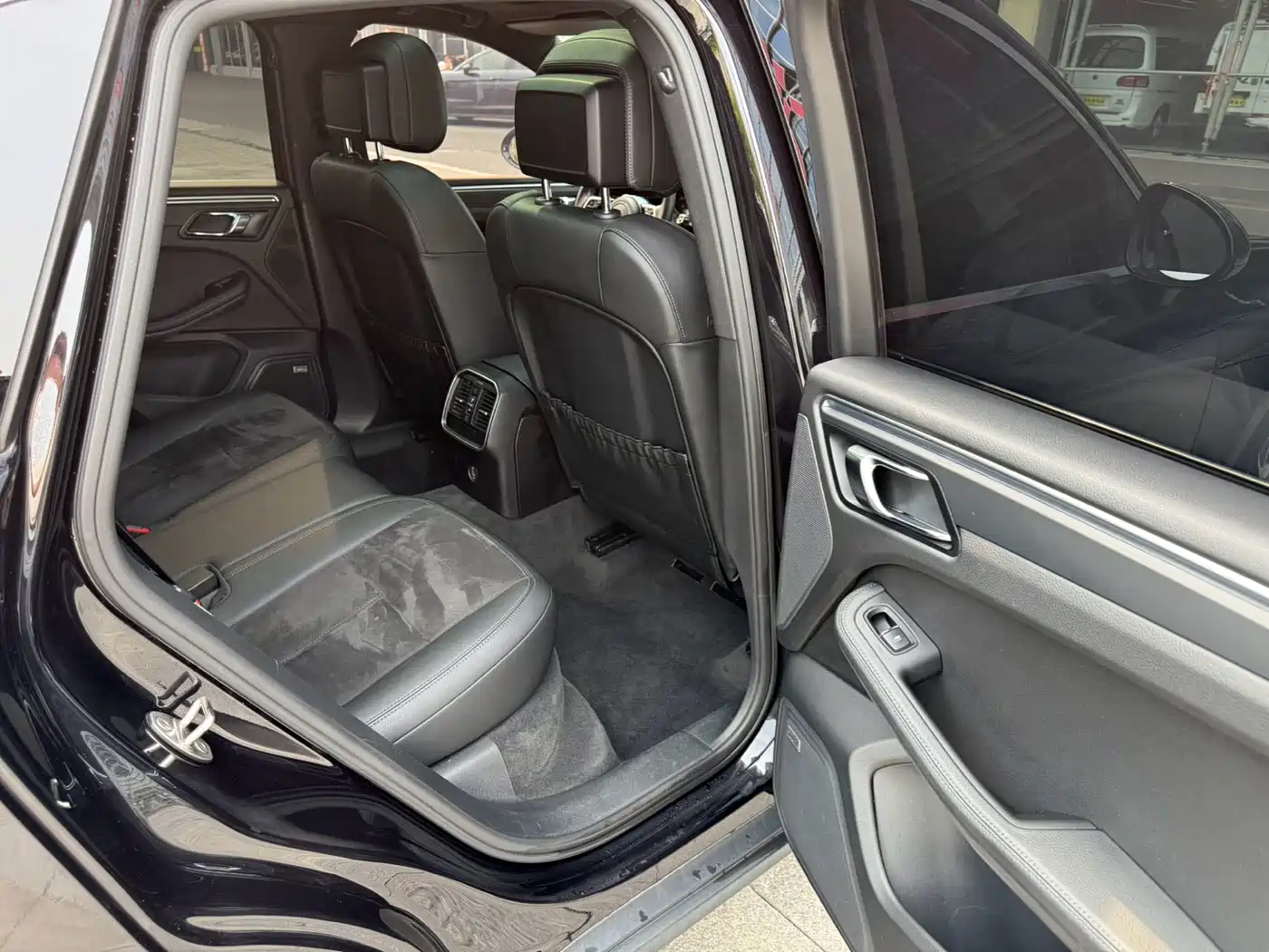 Porsche Macan 2017 Macan 2.0T фото 16