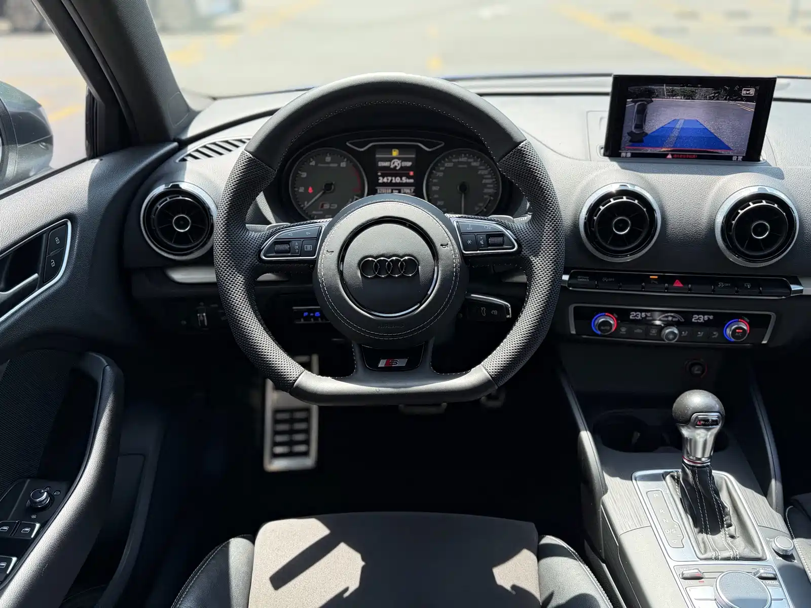 Photo 14 - Audi S3