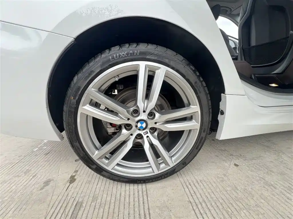 BMW 1 Series 2020 Model 125i Leading M Sport Package фото 25