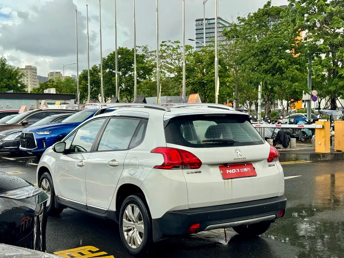 Peugeot 2008 2014 2014 1.6L Automatic Fashion Edition