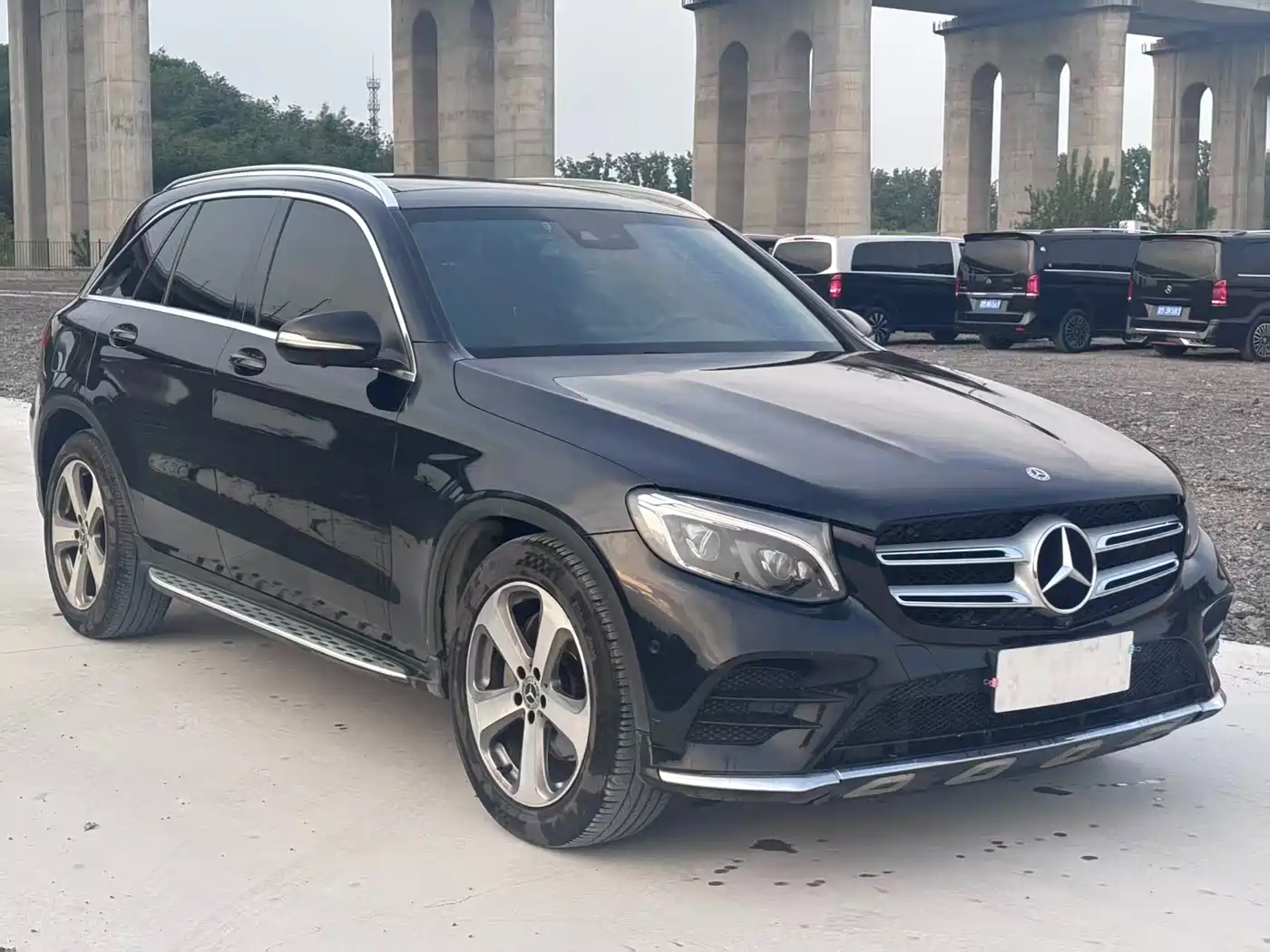 Mercedes-Benz GLC 2017 GLC 300 4MATIC Dynamic фото 3