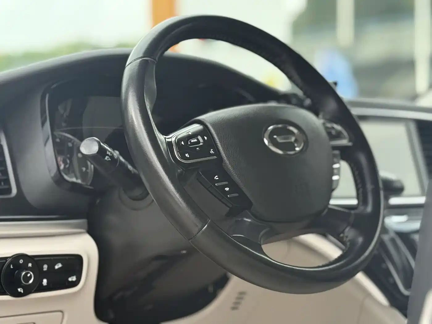 GAC Trumpchi Trumpchi M8 2018 320T Premium Edition фото 16
