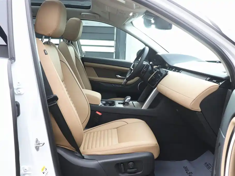 Land Rover Discovery Sport 2025 249PS Performance Tech Edition фото 24