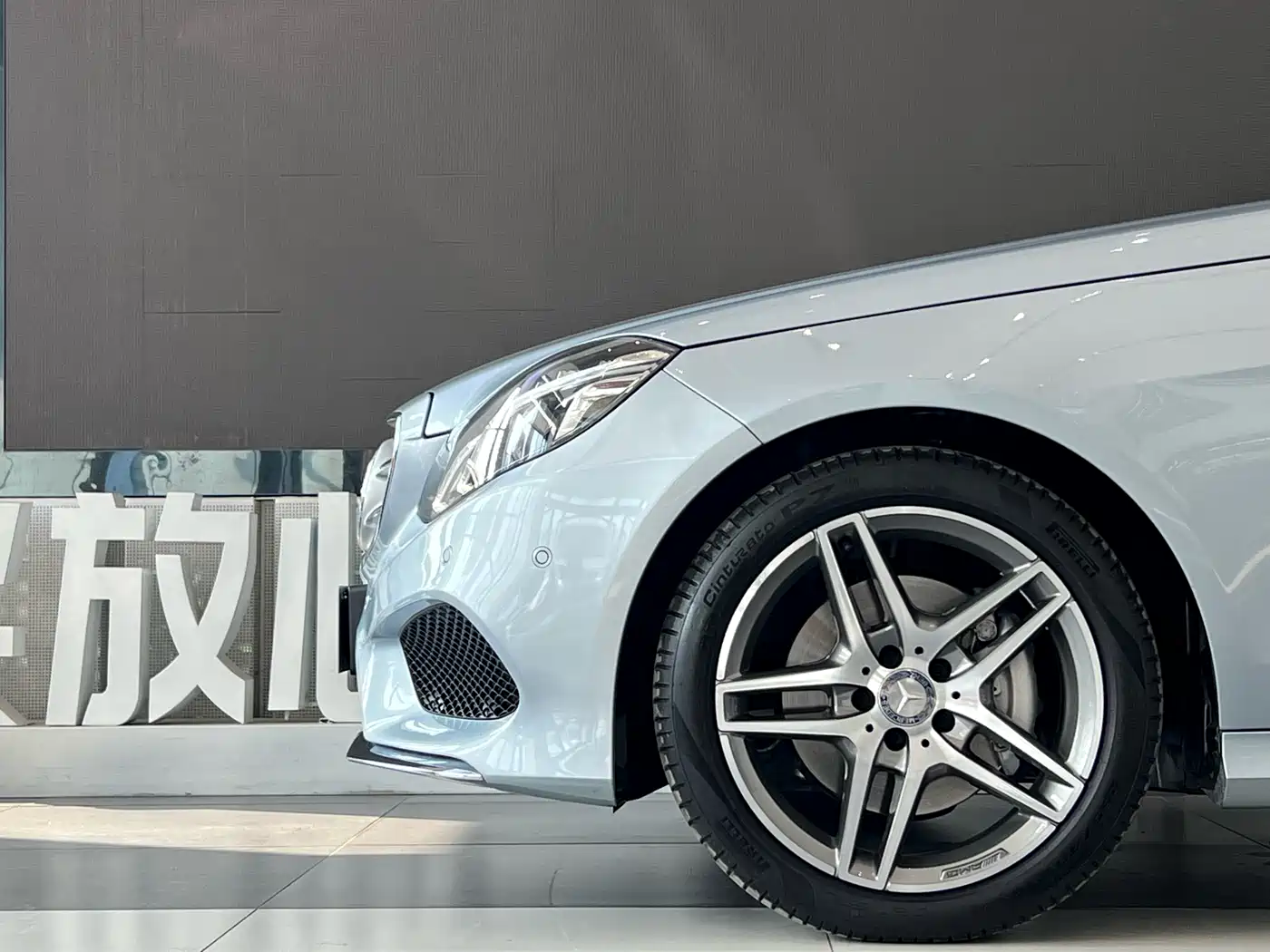 Mercedes-Benz E-Class 2015 E 260 L Sport Luxury фото 4