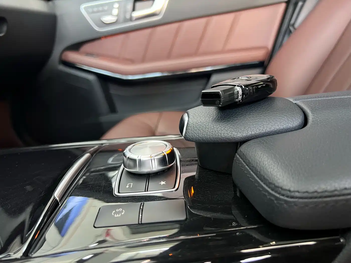 Mercedes-Benz E-Class 2015 E 260 L Sport Luxury фото 28