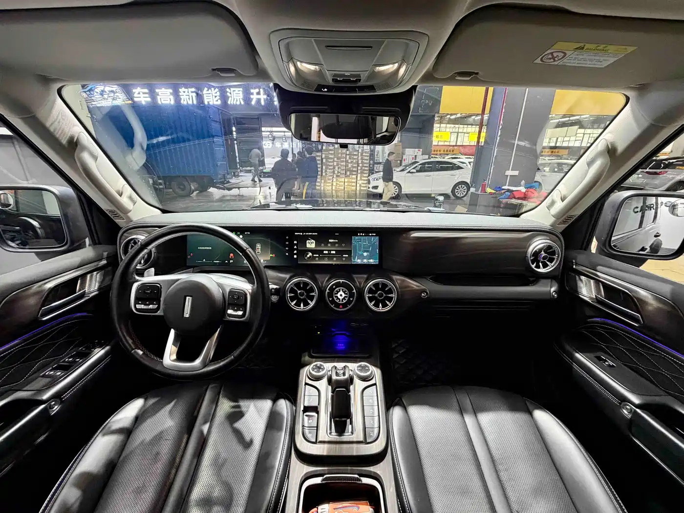 Tank 300 2021 Off-road Edition 2.0T Challenger фото 10
