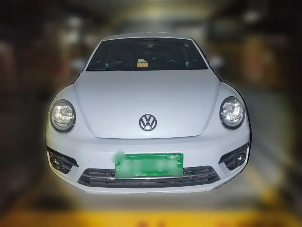 Volkswagen Beetle 2018 180TSI Easy Joy Edition фото 24