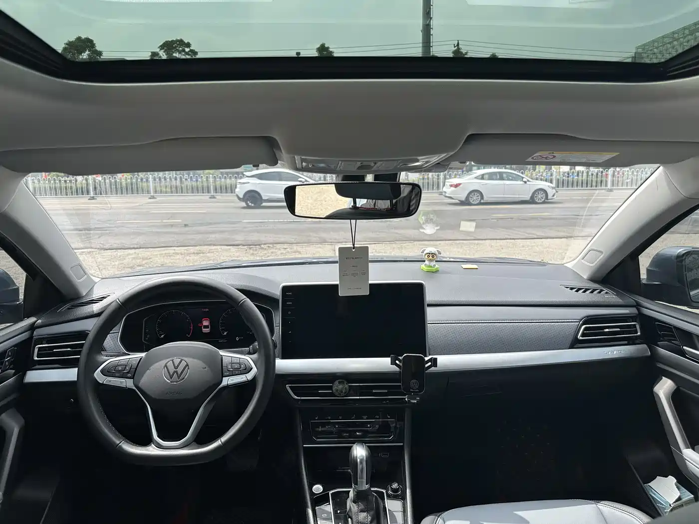 Volkswagen Lavida 2023 Model 280TSI DSG Eternal Edition фото 14