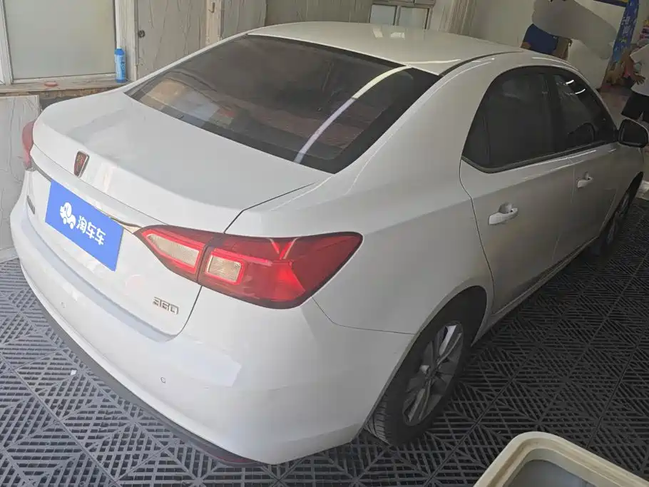 Roewe 360 2015 2015 1.5L Automatic Luxury