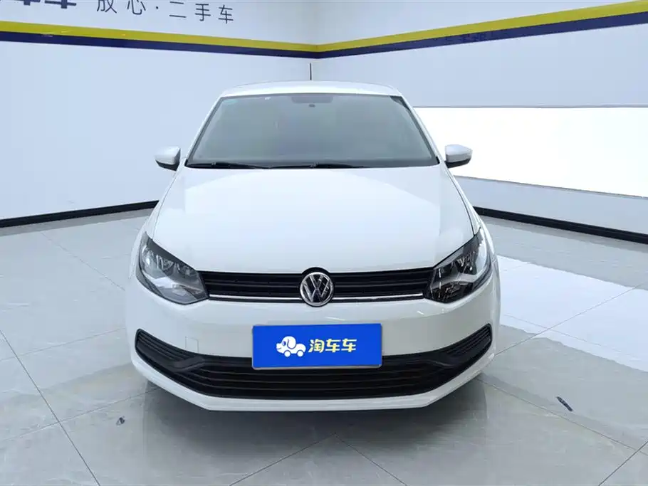 Volkswagen Polo 2016 1.4L Automatic Trend фото 2