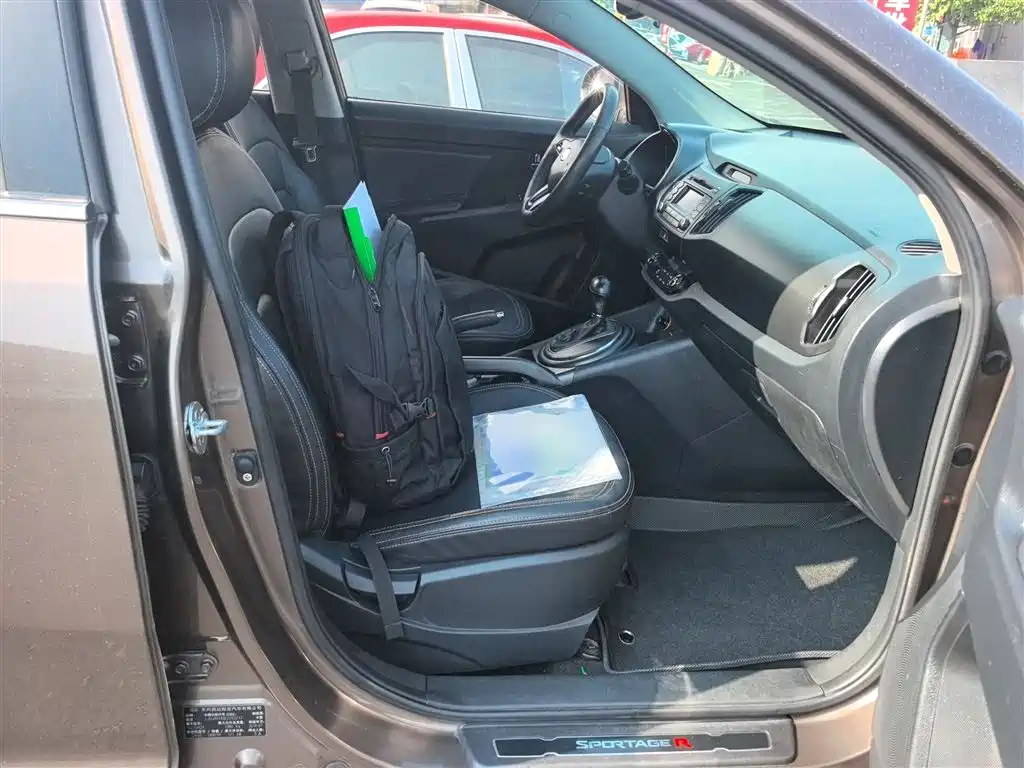 Kia Sportage 2014 2.0L Automatic 2WD GLS фото 25