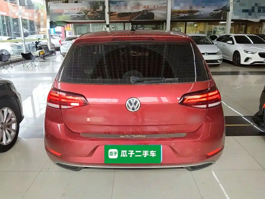 Volkswagen Golf 2020 Beloved Edition 280TSI DSG Comfort фото 6