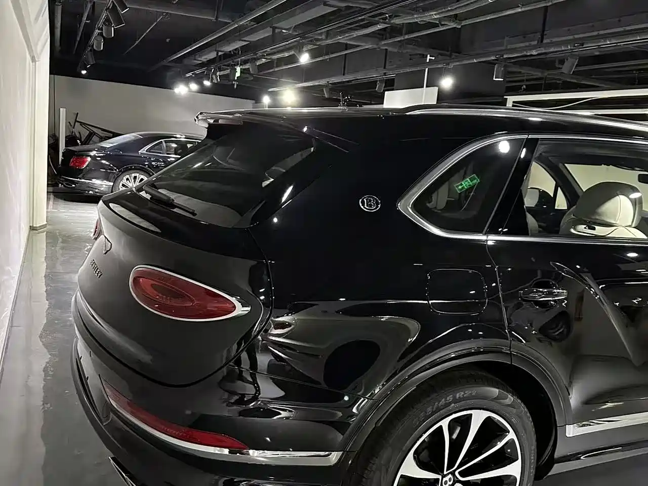 Bentley Bentayga 2025 2026 4.0T V8 Long Wheelbase Edition
