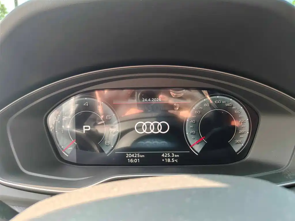 Audi Q5L 2025 40 TFSI Luxury Dynamic фото 9