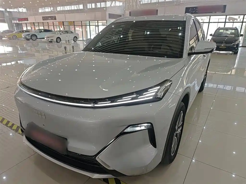 Geely Galaxy Galaxy Starship 7 EM-i 2025 Model 120km Voyage+ Edition фото 2