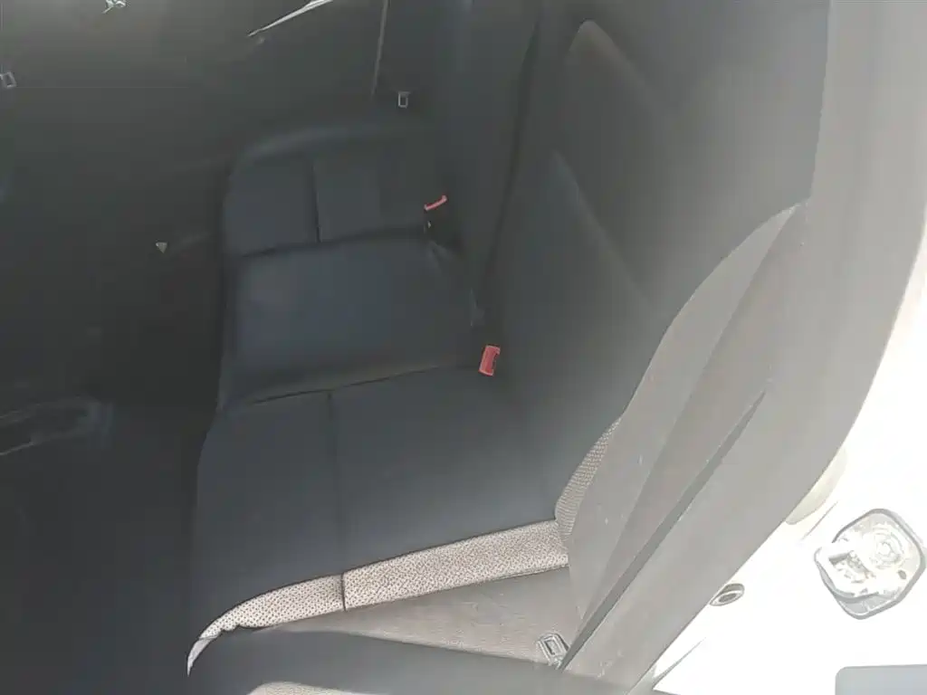 Peugeot 301 2014 1.6L Automatic Comfort Edition фото 17