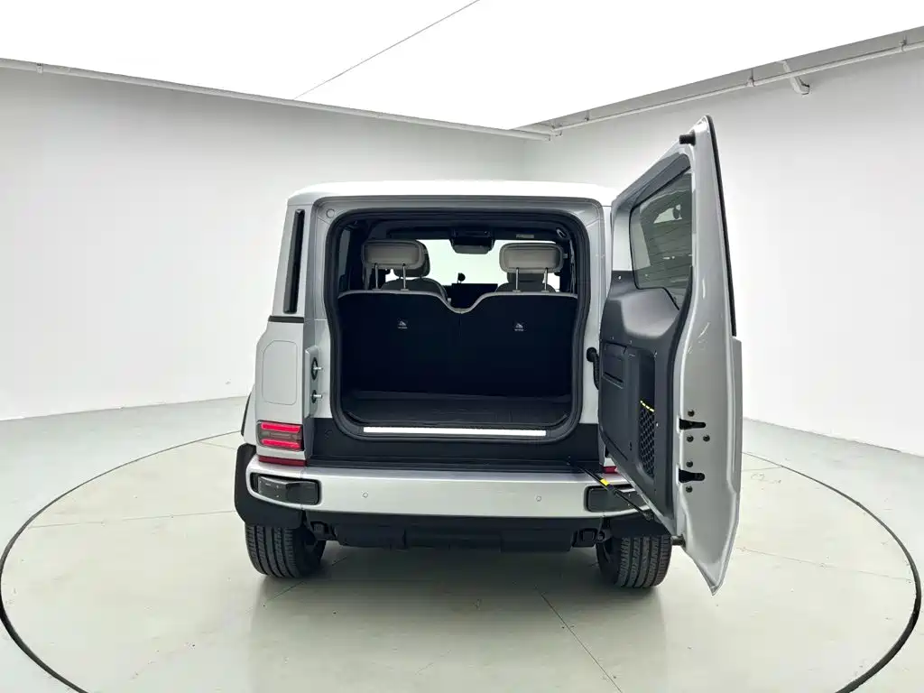 Фото 7 - iCAR V23