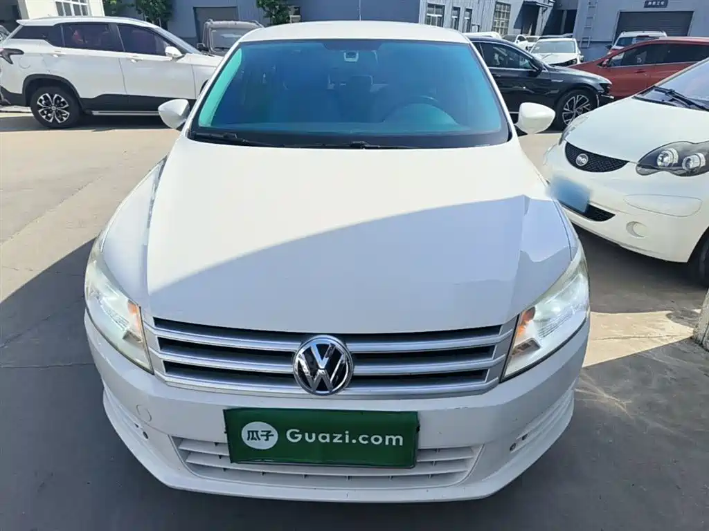 Volkswagen Santana 2015 1.4L Manual Trend Edition фото 3