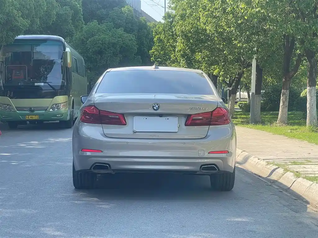 BMW 5 Series 2018 528Li Launch Special Edition фото 5