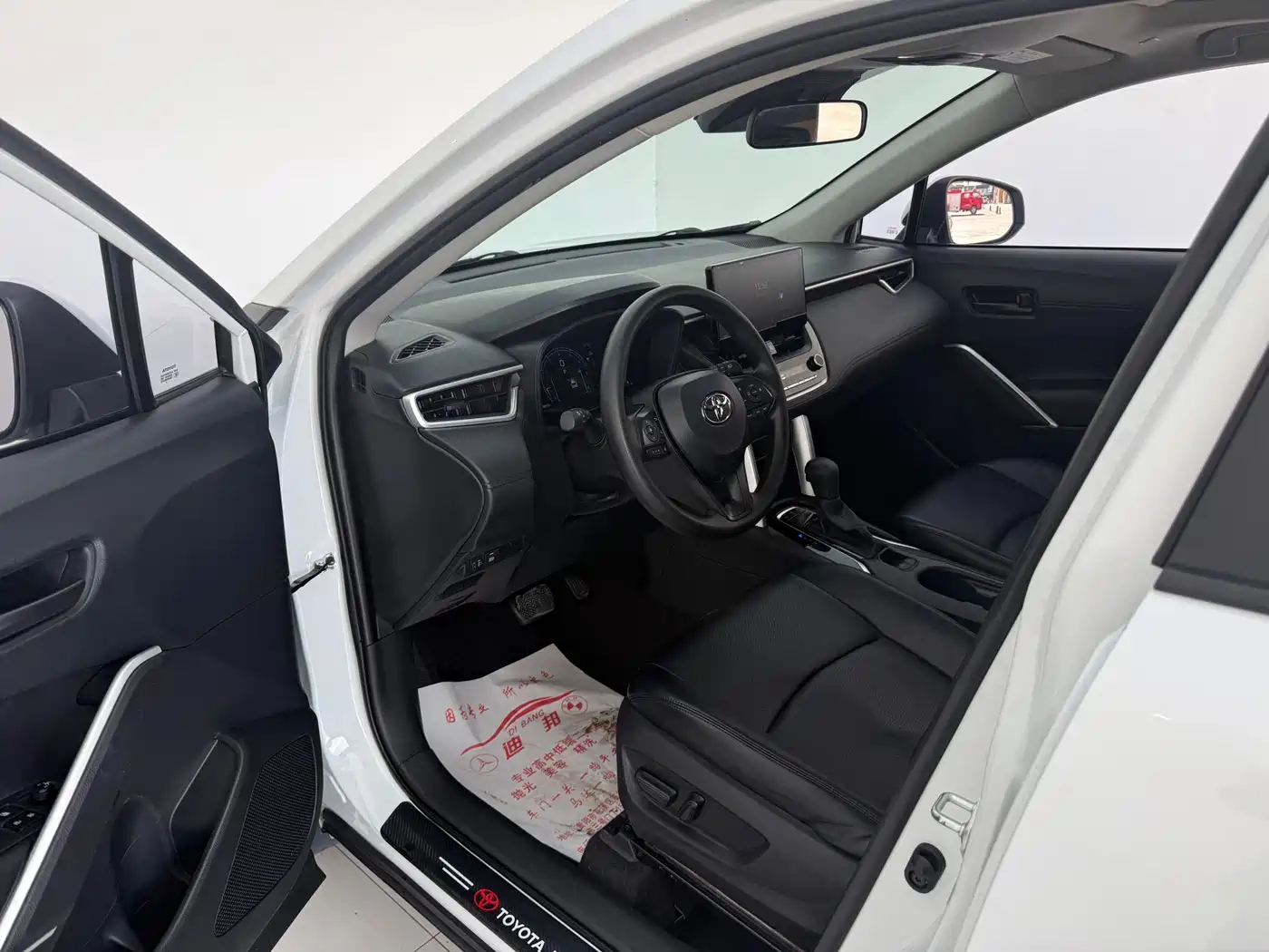 Toyota Corolla Cross 2023 2.0L Elite Edition фото 18
