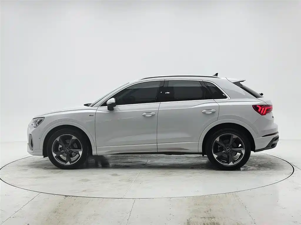 Audi Q3 2022 35 TFSI Fashion Dynamic фото 7