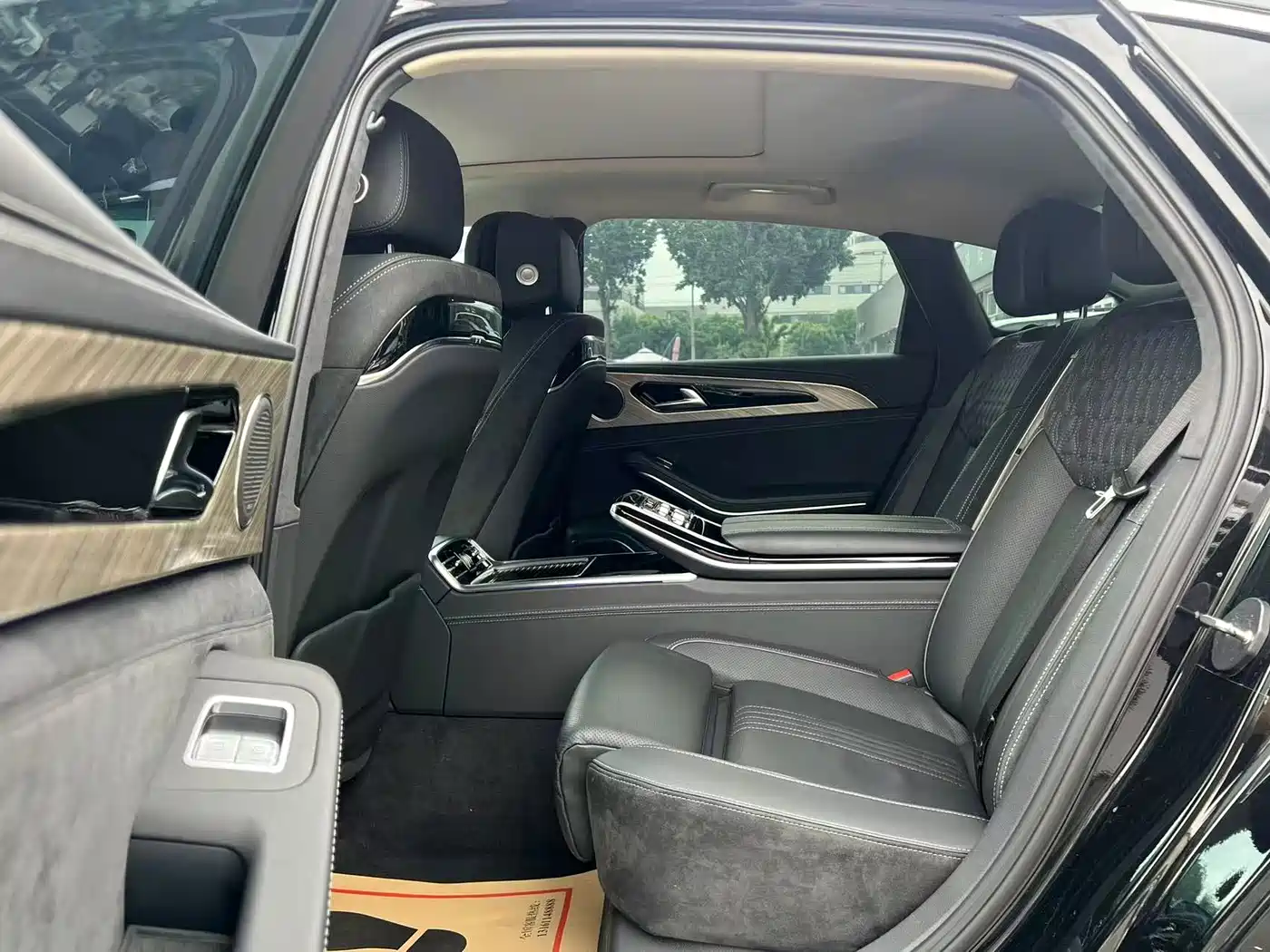 Hongqi H9 2020 3.0T Smart Connect Flagship 4-Seater фото 11