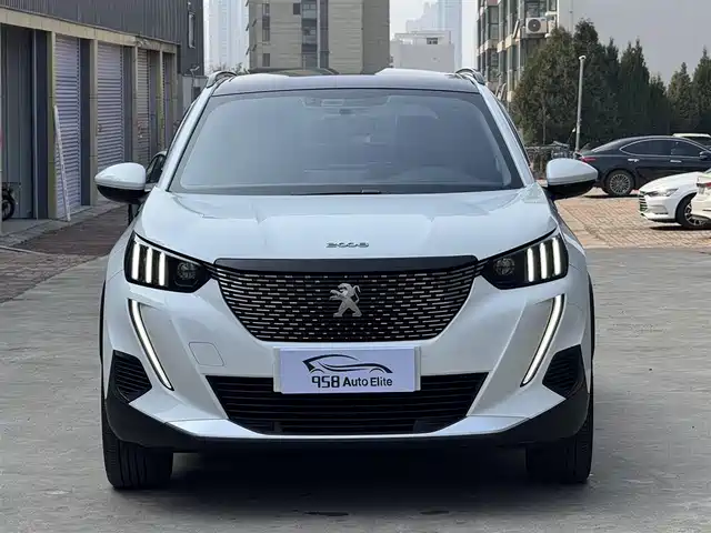 PEUGEOT 2008