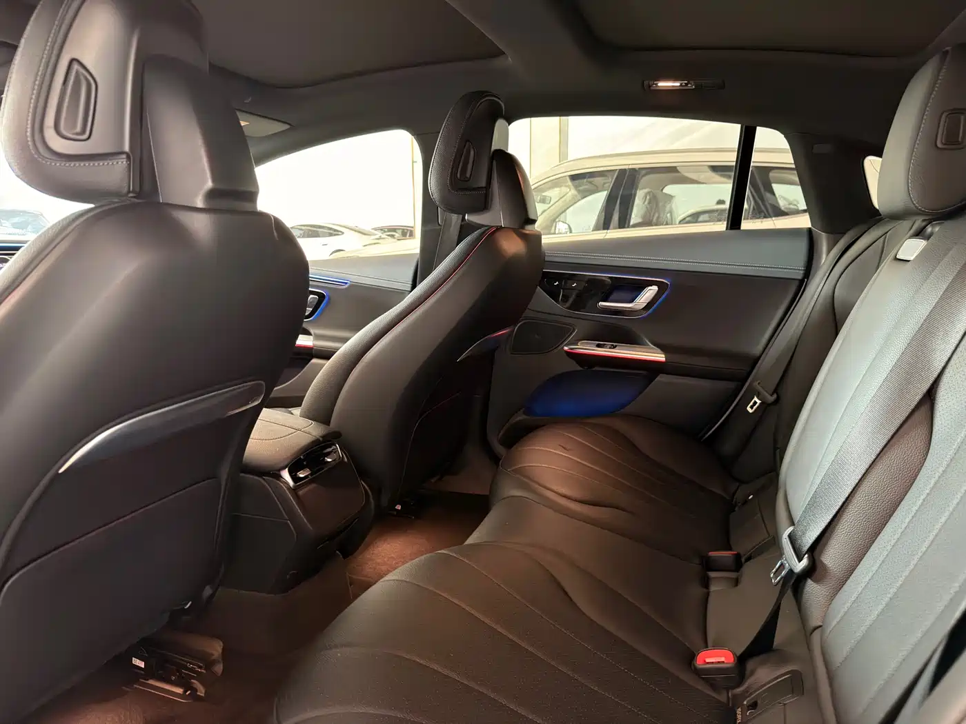 Mercedes-Benz EQE 2022 350 Pioneer Special Edition фото 5