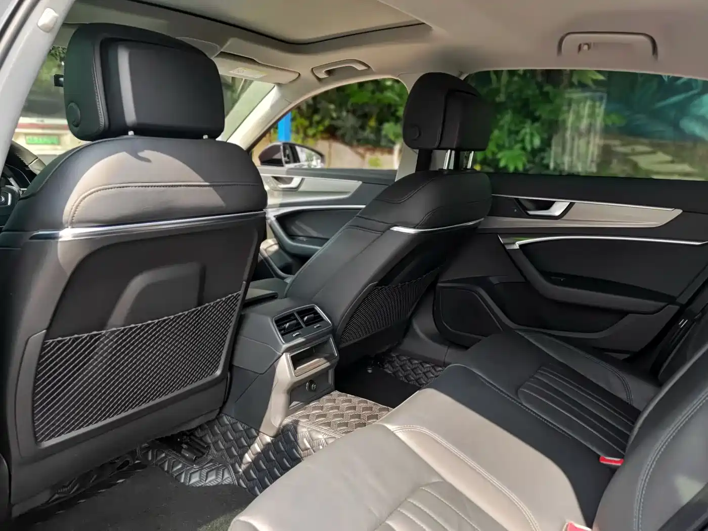 Audi A6L 2021 40 TFSI Luxury Elegance фото 4
