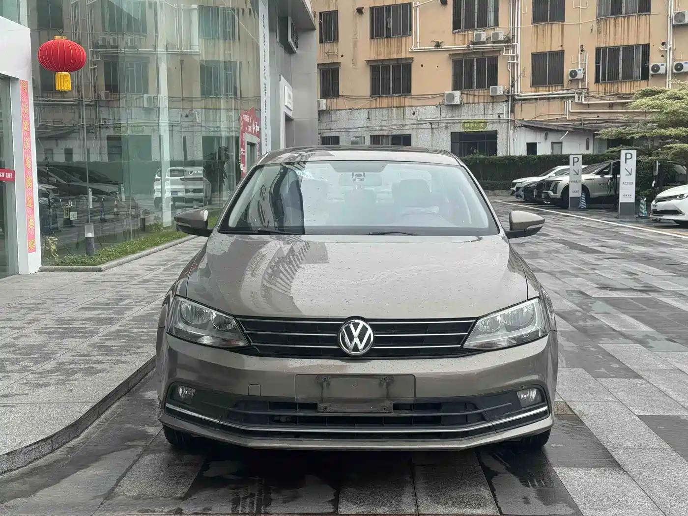Volkswagen Sagitar 2017 230TSI Automatic Comfort фото 2