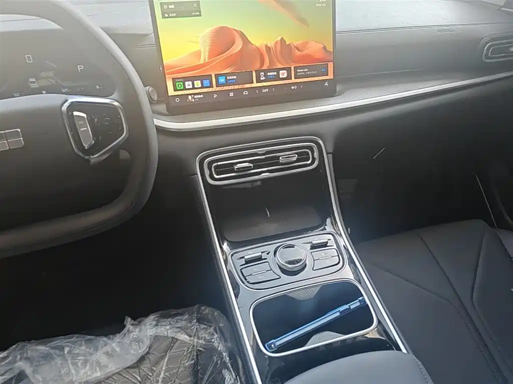 Geely Galaxy Galaxy Stellar 6 2025 60km Voyager Edition фото 13