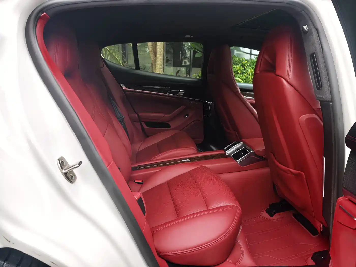 Porsche Panamera 2010 Panamera 3.6L фото 14