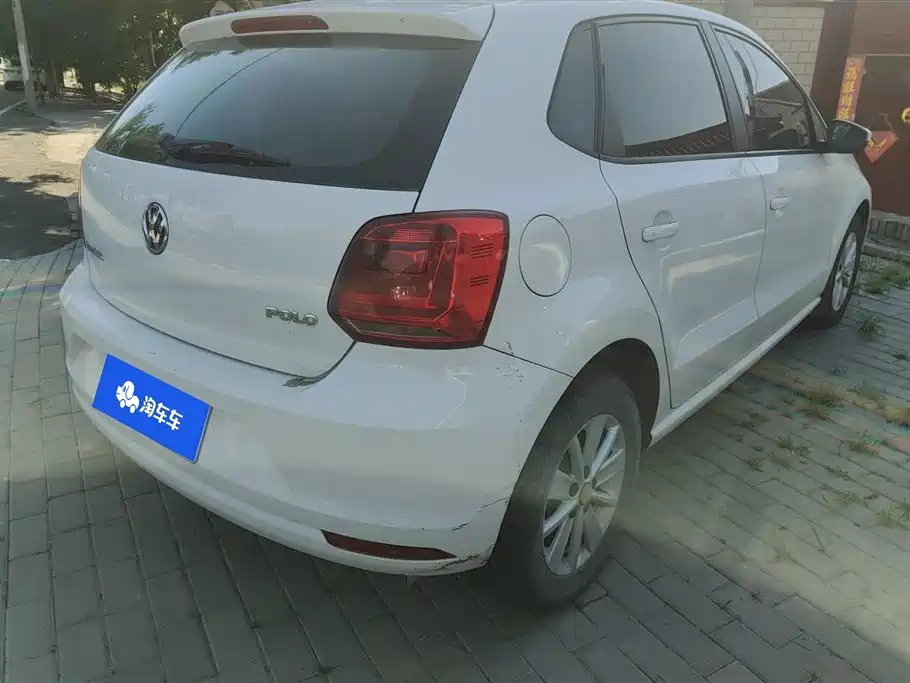 Volkswagen Polo 2016 1.4L Manual Trend фото 3