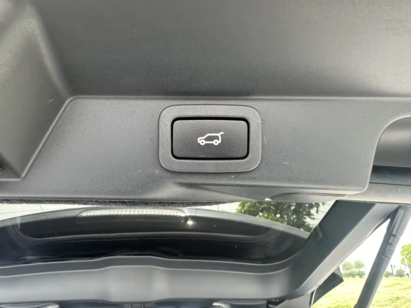 Land Rover Range Rover Sport 2017 3.0 SC V6 SE фото 24