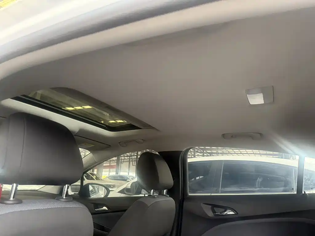 Chevrolet Cruze 2019 2018 Redline 320 Automatic Pioneer Edition