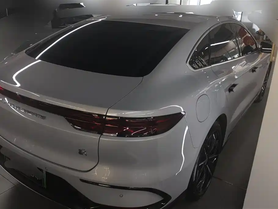 BYD Han 2025 DM-i 125KM Premium фото 3
