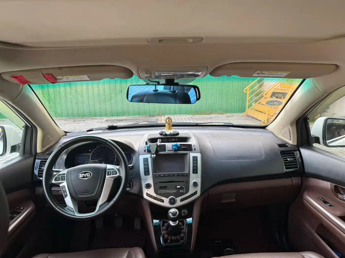 2015 BYD S6