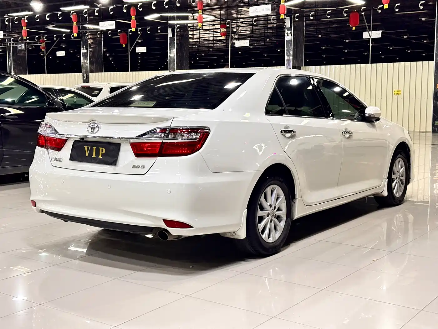 Toyota Camry 2015 2.0G Leading Edition фото 11