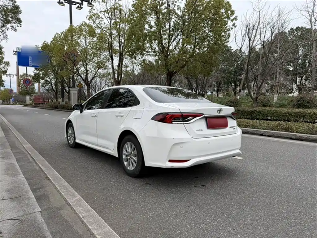 Toyota Corolla 2021 1.2T S-CVT Elite Edition фото 20