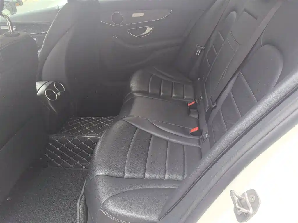 Mercedes-Benz C-Class 2016 C 200 L Sport фото 15